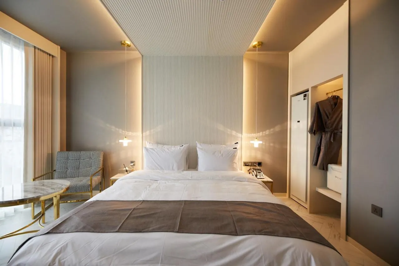 Yeongdo Grandbern Hotel Пусан 2*,  Южная Корея