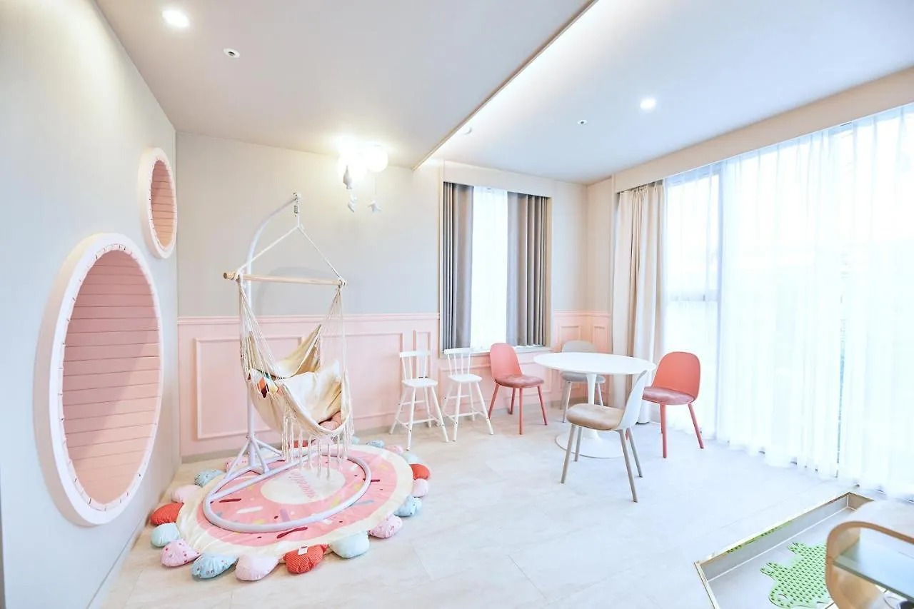 Yeongdo Grandbern Hotel Пусан Южная Корея