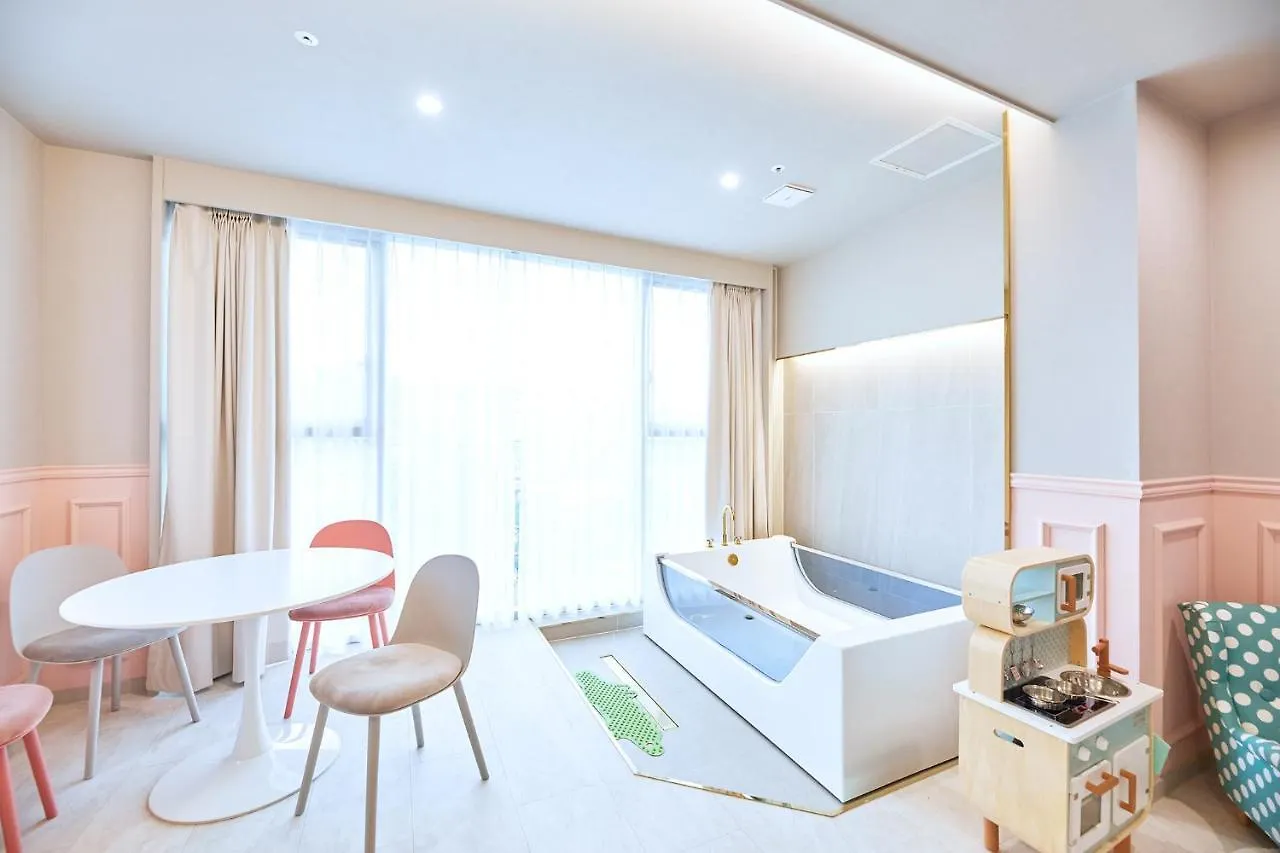 Yeongdo Grandbern Hotel Busan