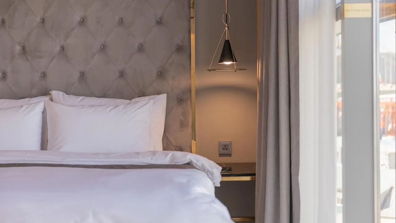Yeongdo Grandbern Hotel Busan