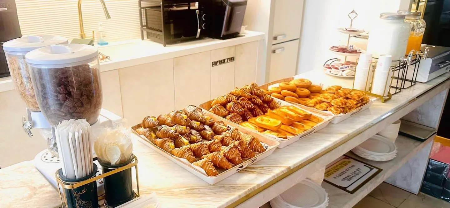 Yeongdo Grandbern Hotel Busan