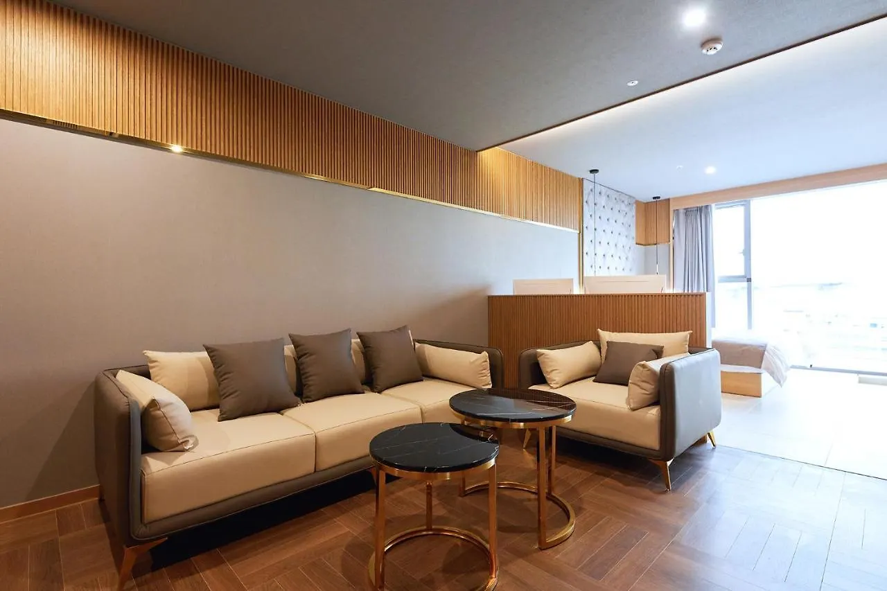 Yeongdo Grandbern Hotel 釜山