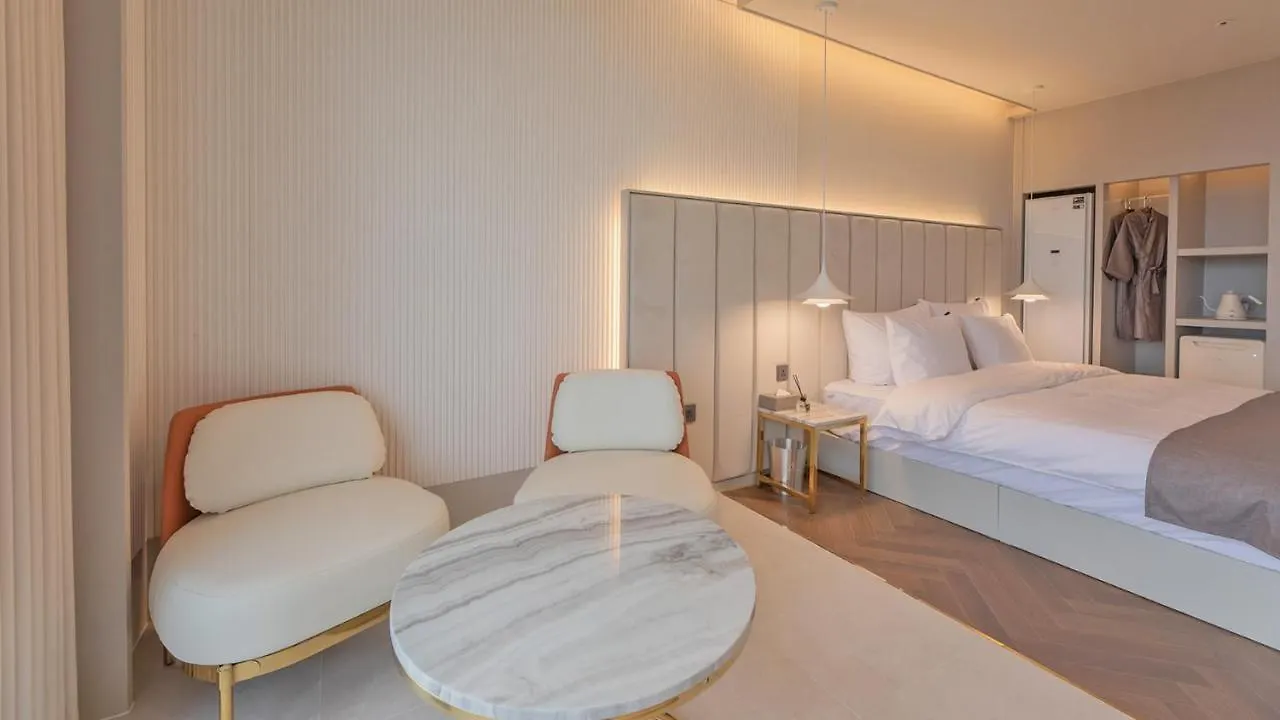 Yeongdo Grandbern Hotel 釜山 2*,  韩国