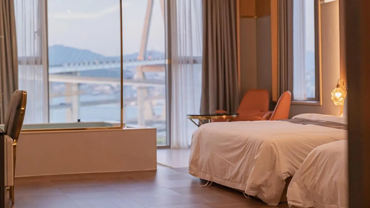 Yeongdo Grandbern Hotel Pusan